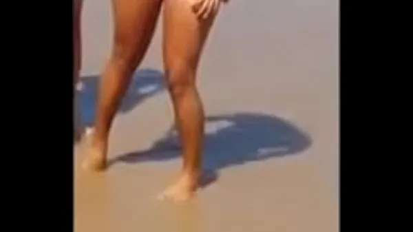 HD Съемка горячей зубной нити на пляже - суп из киски - любительское видео верхняя трубка