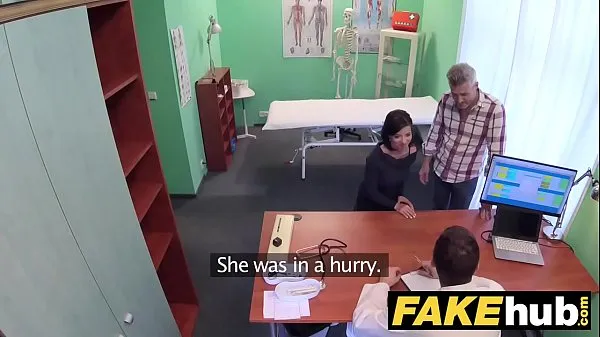 HD Fake Hospital Czech doctor cums over horny cheating wifes tight pussy yläputki