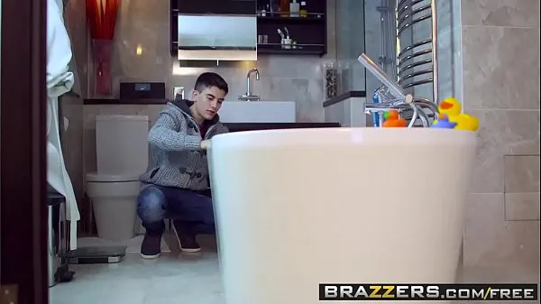 HD Brazzers - Got Boobs - Leigh Darby Jordi El Polla - Bathing Your Friends Dirty Mama Tube teratas