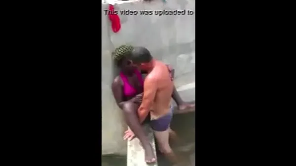 HD tourist eating an angolan woman horná trubica
