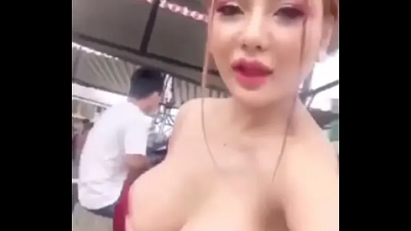 HD Hot girl shows boobs toprør