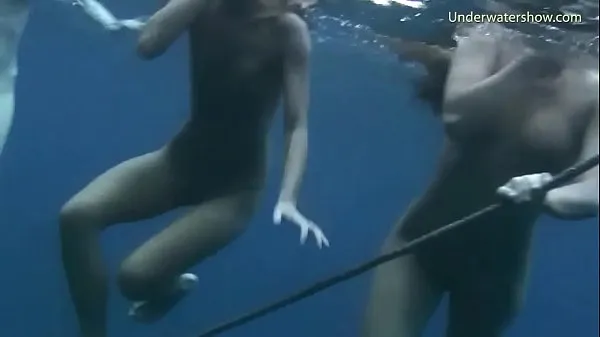 HD Girls on Tenerife swimming naked topprør