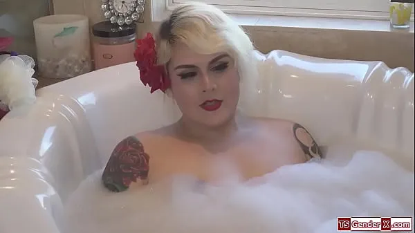 एचडी Trans stepmom Isabella Sorrenti anal fucks stepson शीर्ष ट्यूब