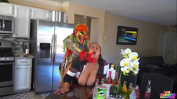 HD Cheating BBW neighbor gets fucked by a clown top Tube