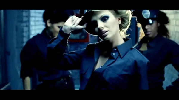 HD Alexandra Stan - Mr Saxobeat (Official Video bovenbuis