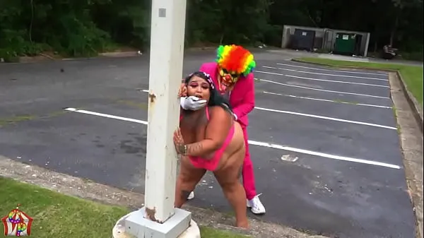 HD TheJaidynVenus Wanted To Let A Clown Fuck For Free And Ran into Gibby The Clown top Tube