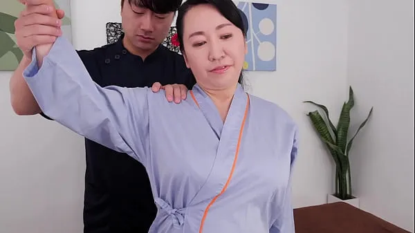 HD A Big Boobs Chiropractic Clinic That Makes Aunts Go Crazy With Her Exquisite Breast Massage Yuko Ashikawa 顶部管