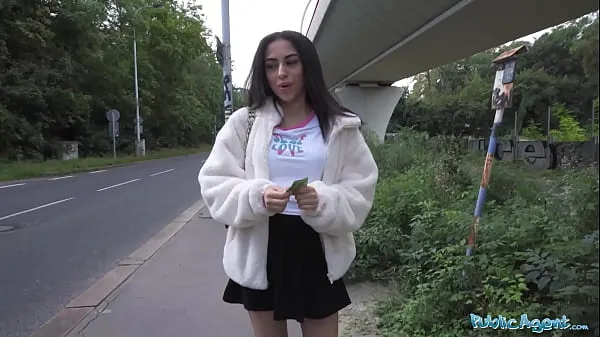 HD Public Agent - Pretty British Brunette Teen Sucks and Fucks big cock outside after nearly getting run over by a runaway Fake Taxi felső cső