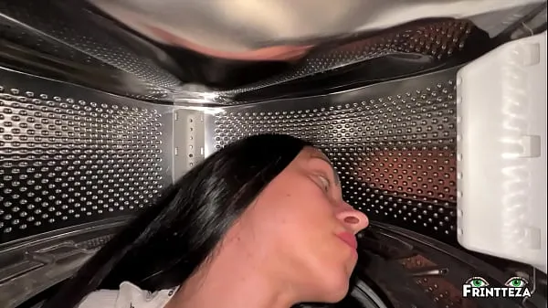 HD Stepson fucked Stepmom while she in inside of washing machine. Anal Creampie topprör
