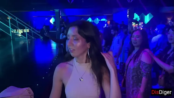 Ống HD Horny girl agreed to sex in a nightclub in the toilet hàng đầu