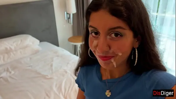 Górna rura HD Step sister lost the game and had to go outside with cum on her face - Cumwalk