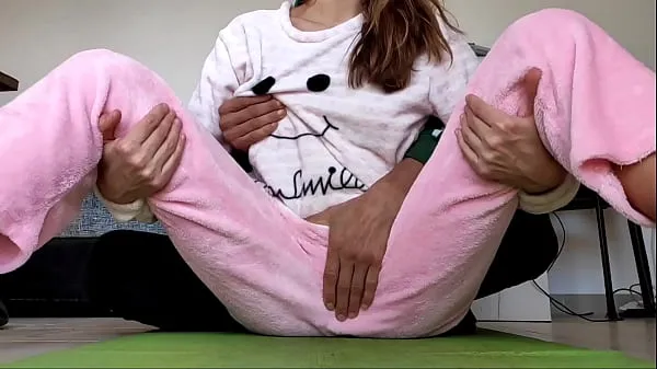 HD asian amateur real homemade teasing pussy and small tits fetish in pajamas yläputki