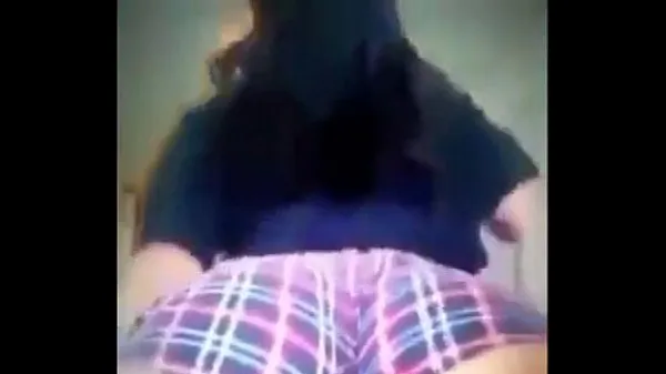 HD Thick white girl twerking bovenbuis